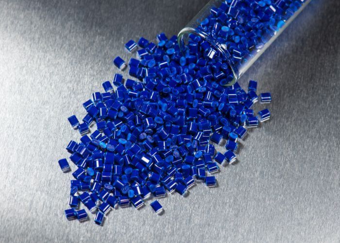 塑膠顆粒與色彩